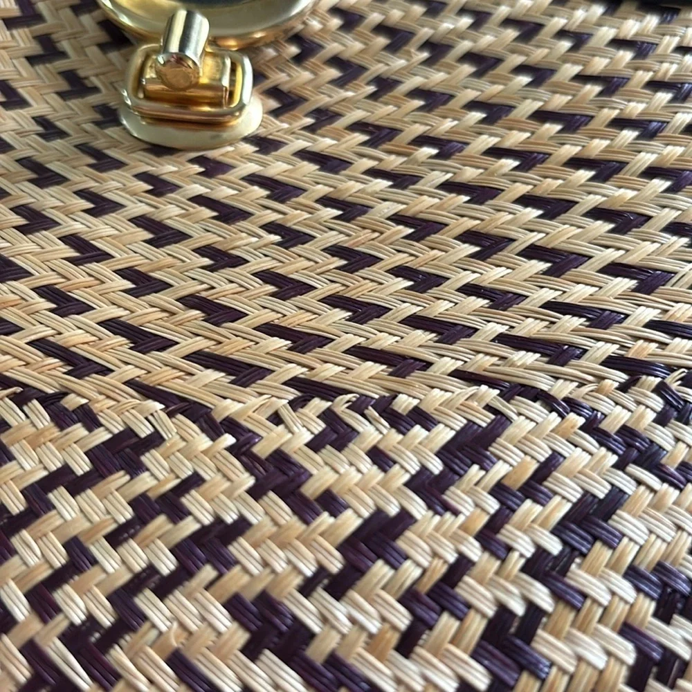 VTG 1980's Hard Shell Woven Straw Clutch Vegan Leather Handles Twist Lock 12X10